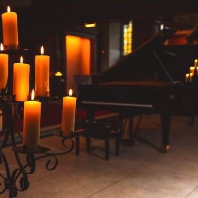 Moonlight Sonata at Christmas by Candlelight