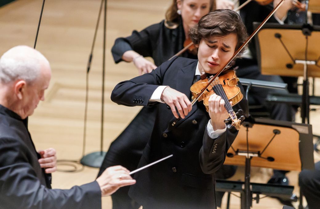 Hans Graf and Daniel Lozakovich &copy; Chris P Lim | Singapore Symphony Orchestra