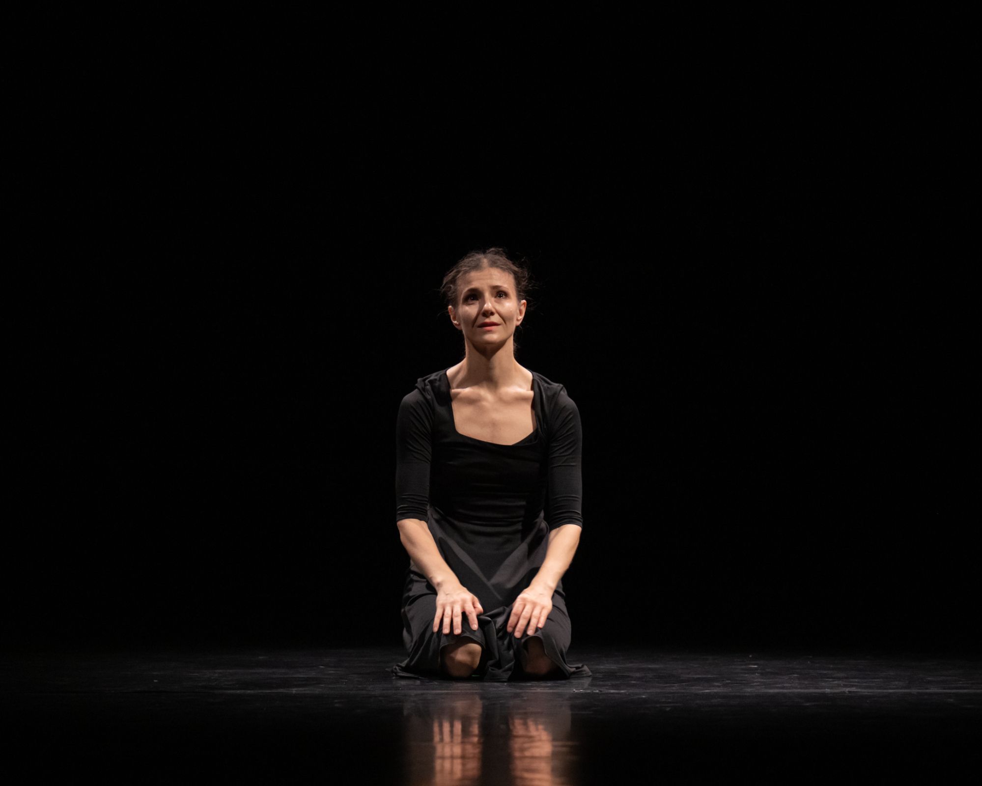 Alina Cojocaru in Liam Scarlett's <i>Consolations &amp; Liebestraum</i> for London City Ballet &copy; Photography by ASH
