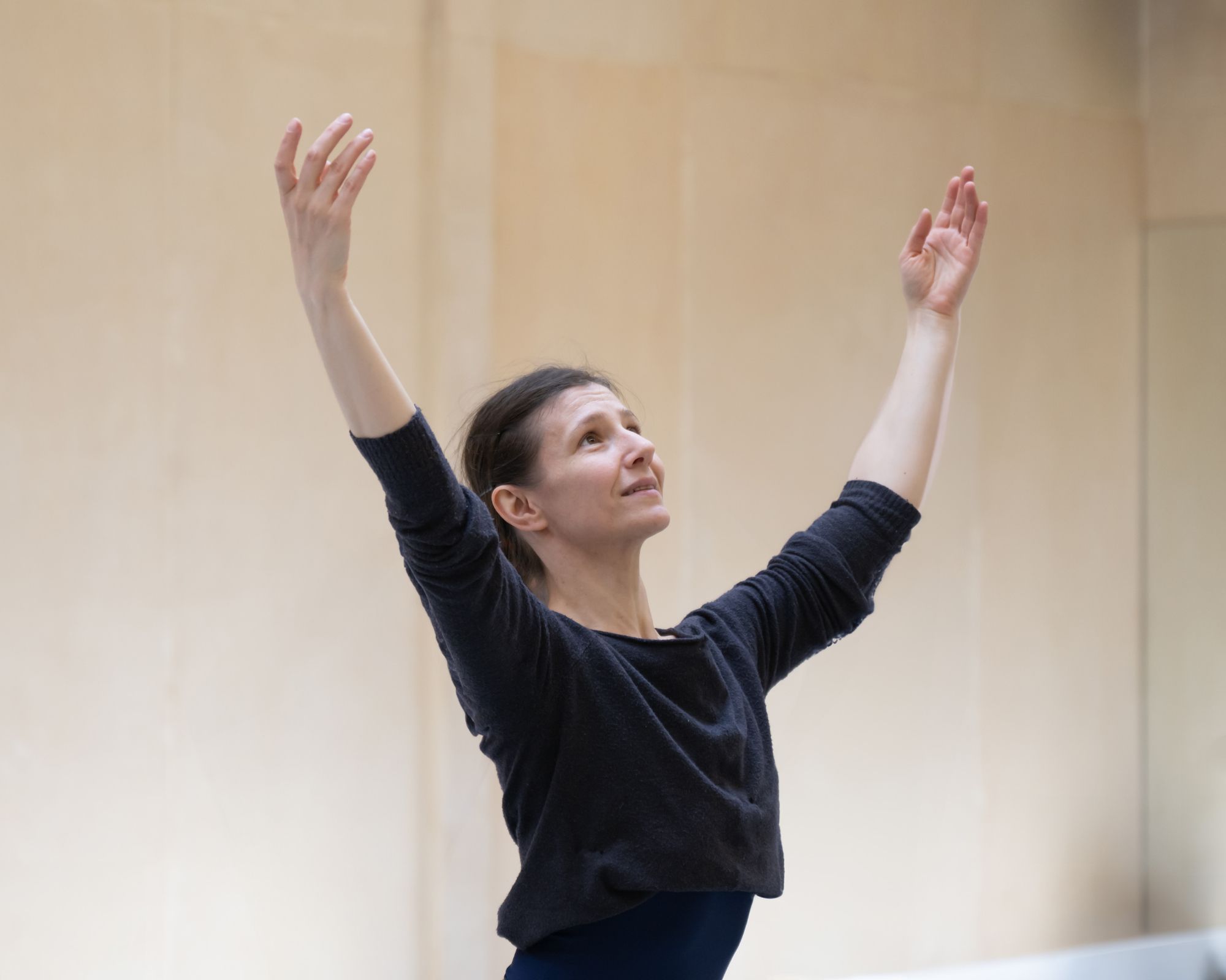 Alina Cojocaru rehearsing Liam Scarlett's <i>Consolations &amp; Liebestraum</i> for London City Ballet &copy; Photography by ASH