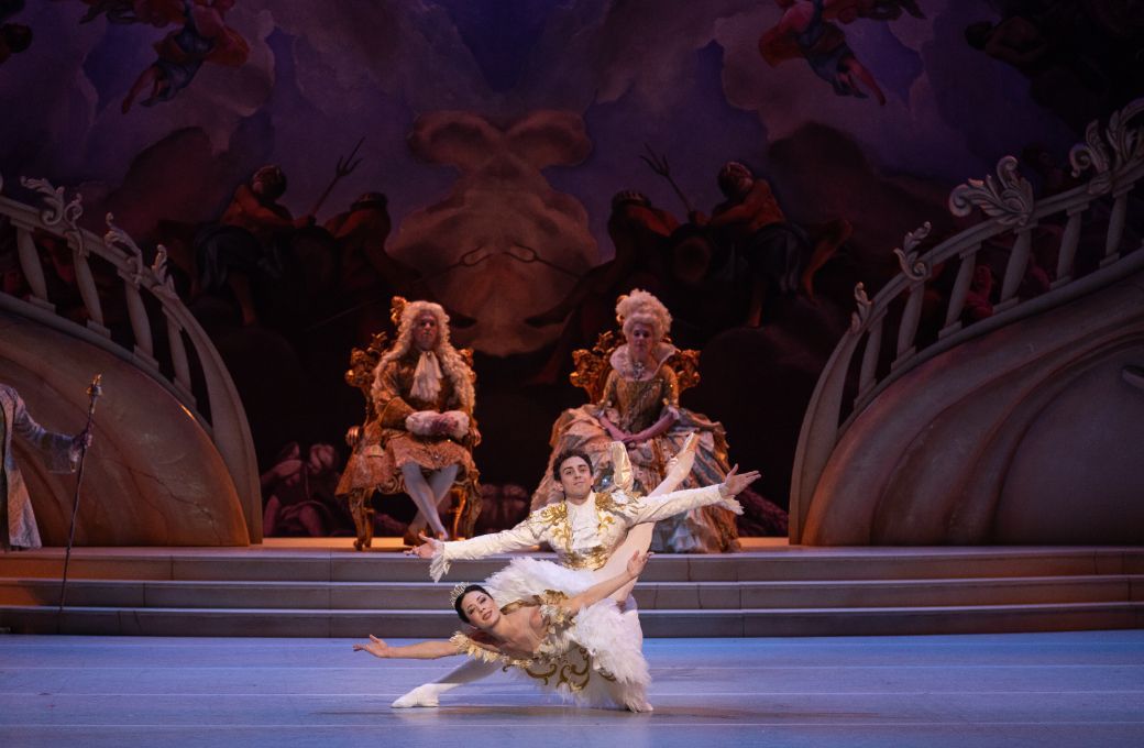 Jill Ogai as Princess Aurora and Marcos Morelli as Prince Desir&eacute; in <i>The Sleeping Beauty</i> &copy; Jonathan van der Knaap
