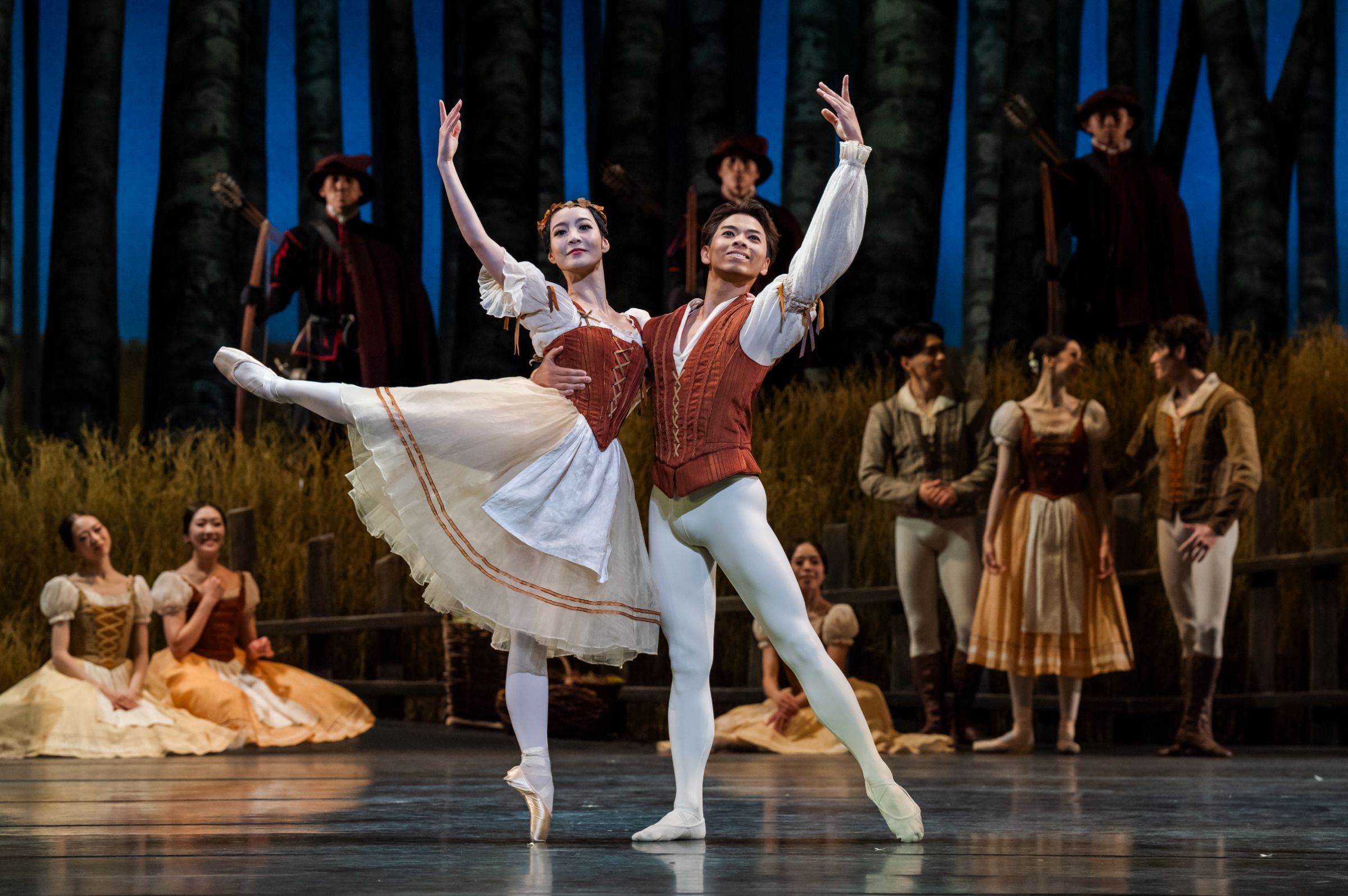 Risako Ikeda and Shunsuke Mizui in the Peasant Pas de deux in <i>Giselle</i> &copy; Tristram Kenton
