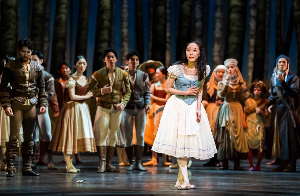 Yui Yonezawa as Giselle in Miyako Yoshida&rsquo;s <i>Giselle</i> &copy; Tristram Kenton