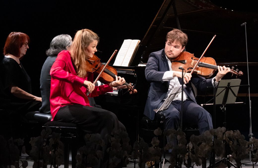 Janine Jansen und Timothy Ridout, im Hintergrund Sergei Babayan © Sofia Lambrou