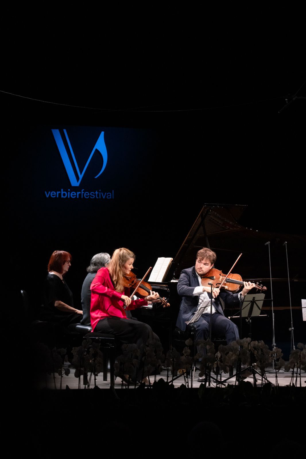 Janine Jansen und Timothy Ridout, im Hintergrund Sergei Babayan &copy; Sofia Lambrou