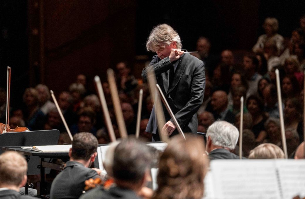 Esa-Pekka Salonen conducts the Vienna Philharmonic &copy; SF | Marco Borrelli