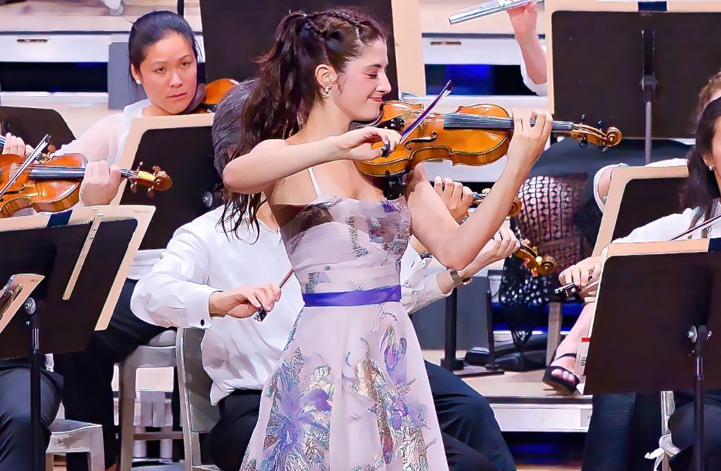 María Dueñas and the Boston Symphony Orchestra &copy; Hilary Scott, courtesy of the BSO