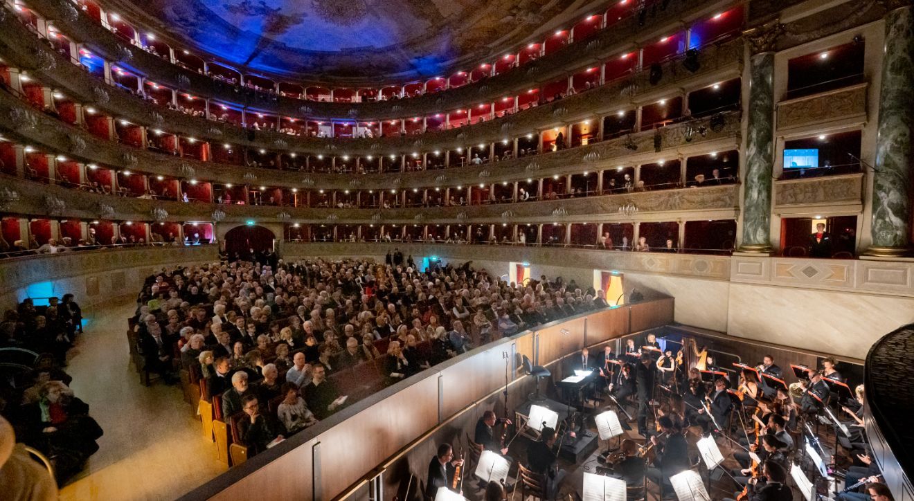 Teatro Donizetti &copy; Gianfranco Rota
