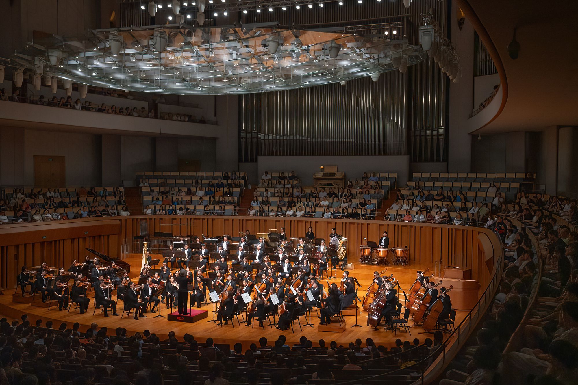 Myung-whun Chung conducts China NCPA Orchestra © Niu Xiaobei