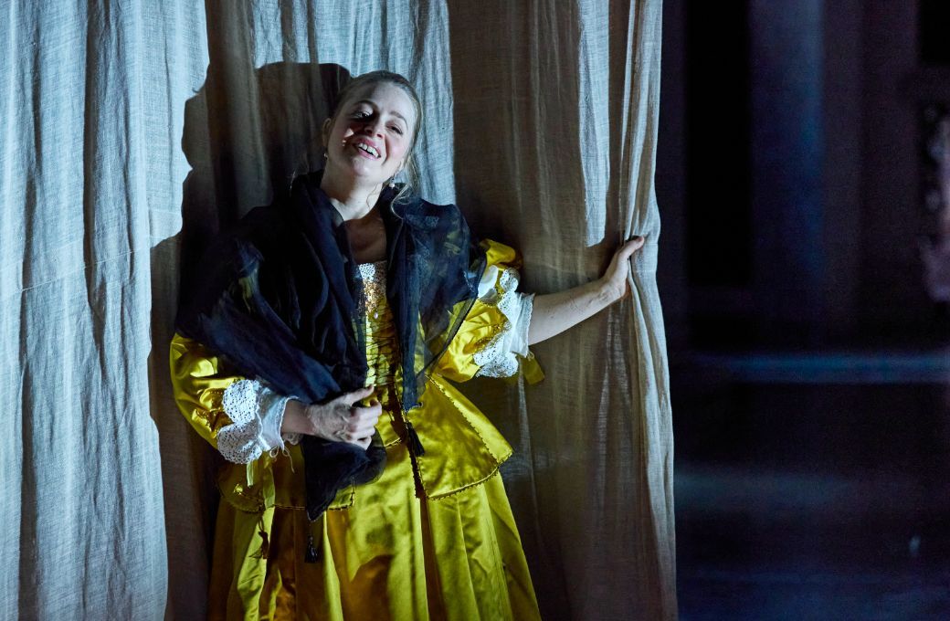 Siobhan Stagg (Susanna) © Keith Saunders