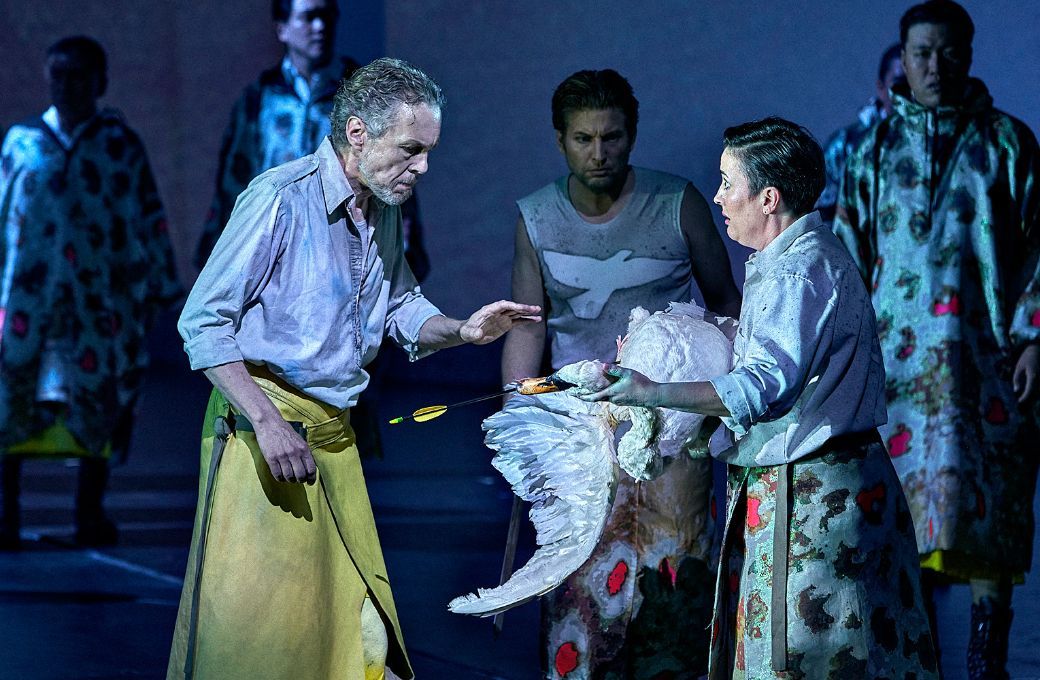 Georg Zeppenfeld (Gurnemanz), Margret Plummer (2. Knappe), Gideon Poppe (3. Knappe) &copy; Bayreuther Festspiele | Enrico Nawrath