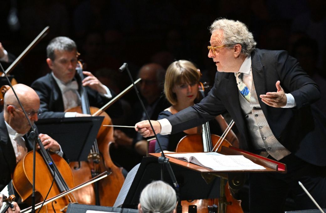Josep Pons and the BBC Symphony Orchestra © BBC | Mark Allan
