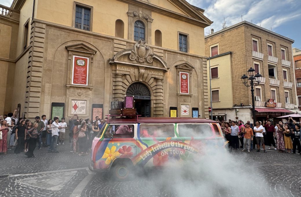 <i>L'italiana in Algeri</i> &copy; Rossini Opera Festival | Amati Bacciardi