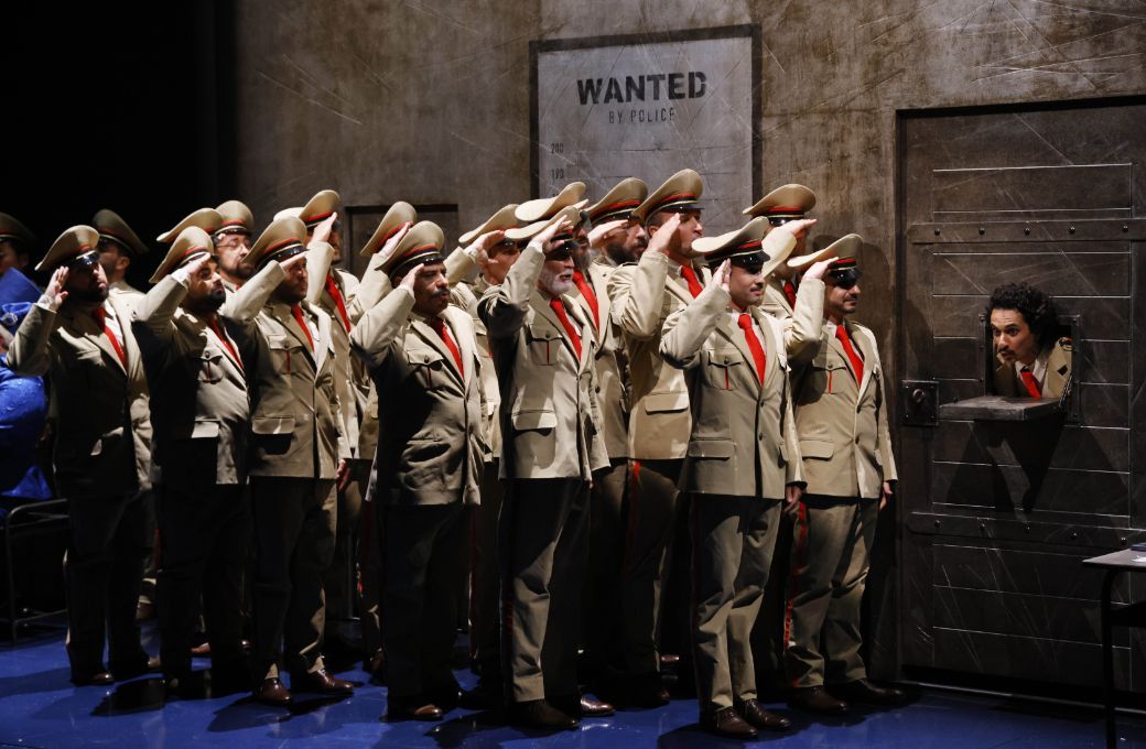 Gurgen Baveyan (Haly) and chorus &copy; Rossini Opera Festival | Amati Bacciardi