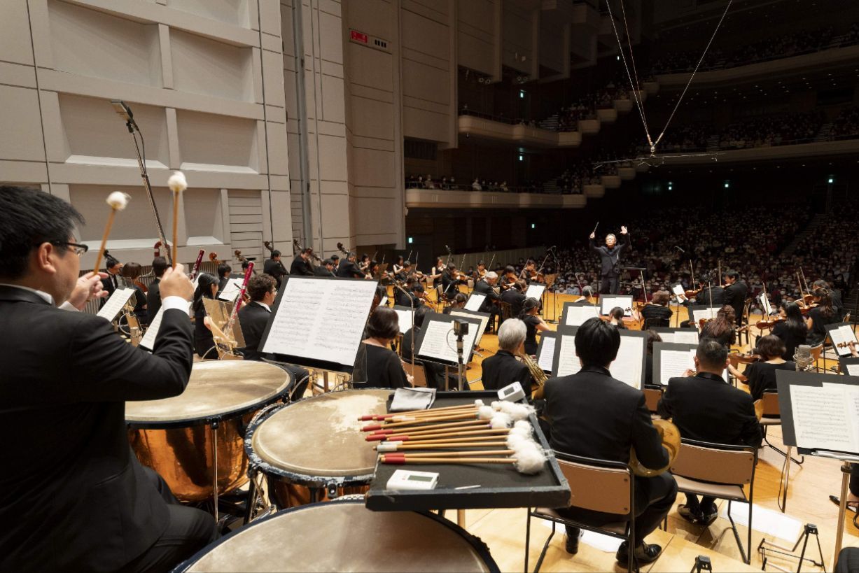 Myung-whun Chung conducts the Tokyo Philharmonic Orchestra &copy; K Miura | Tokyo Philharmonic