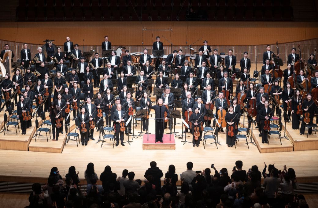 Myung-whun Chung and the combined Tokyo Philharmonic and KBS Symphony in Seoul &copy; Courtesy of KBS Symphony Orchestra