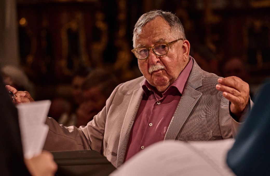 Paul Van Nevel directs the Huelgas Ensemble &copy; Klaus Engelmayer