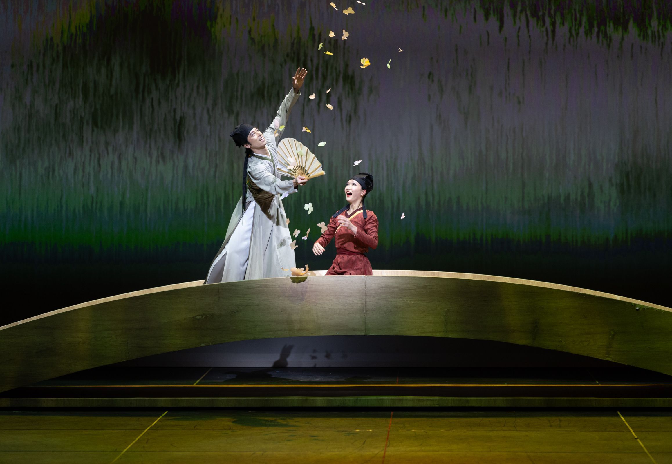 Ma Renjie and Xuan Cheng in <i>The Butterfly Lovers</i> &copy; Rosalie O'Connor
