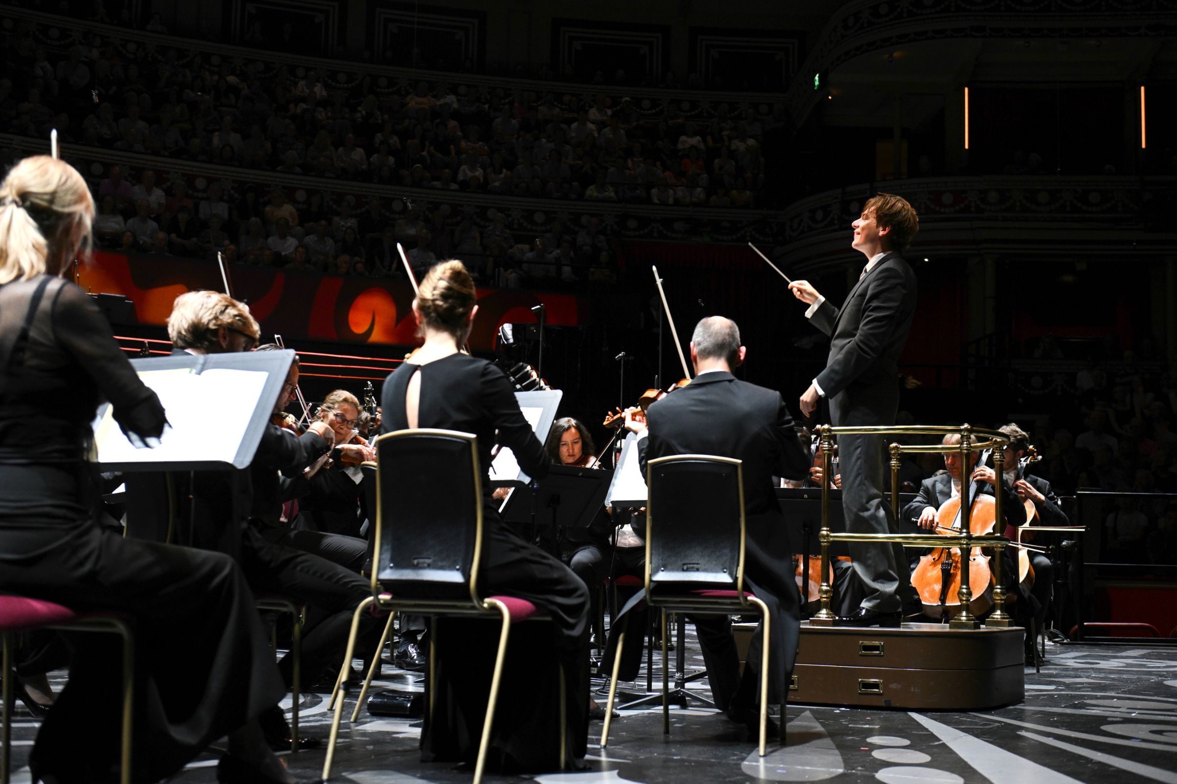 Klaus Mäkelä conducts the Royal Concertgebouw Orchestra © BBC | Chris Christodoulou