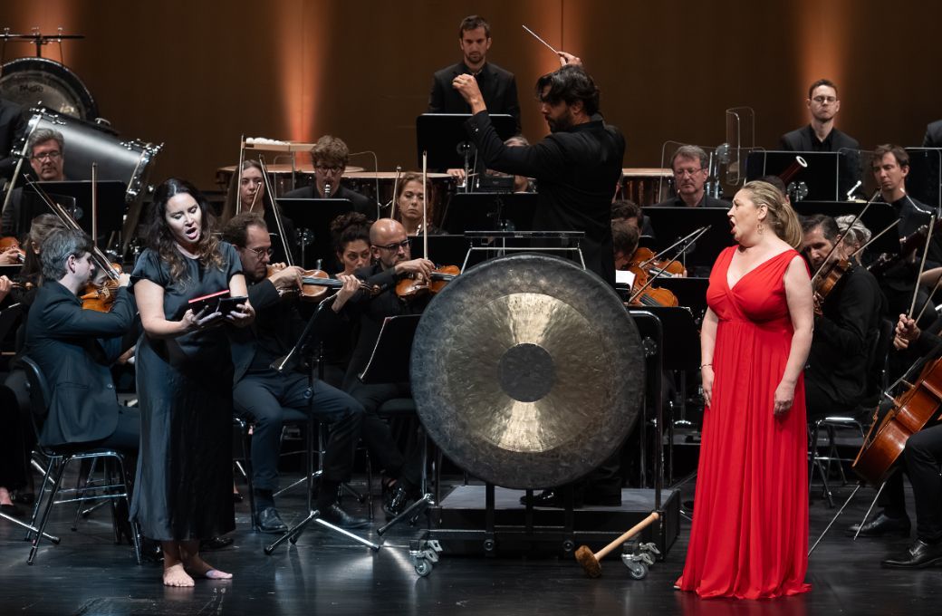 Sonya Yoncheva (Norma) und Karine Deshayes (Adalgisa) © Michael Gregonowits