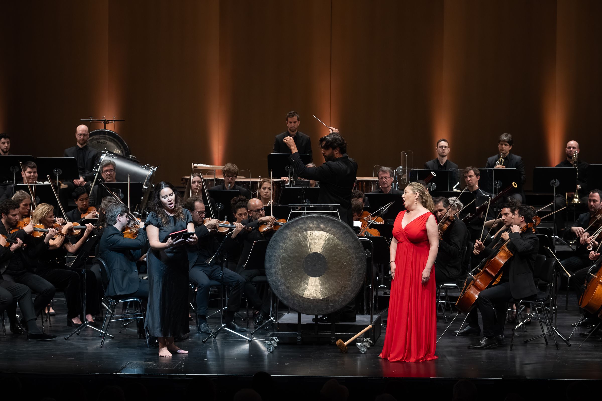 Sonya Yoncheva (Norma) und Karine Deshayes (Adalgisa) © Michael Gregonowits
