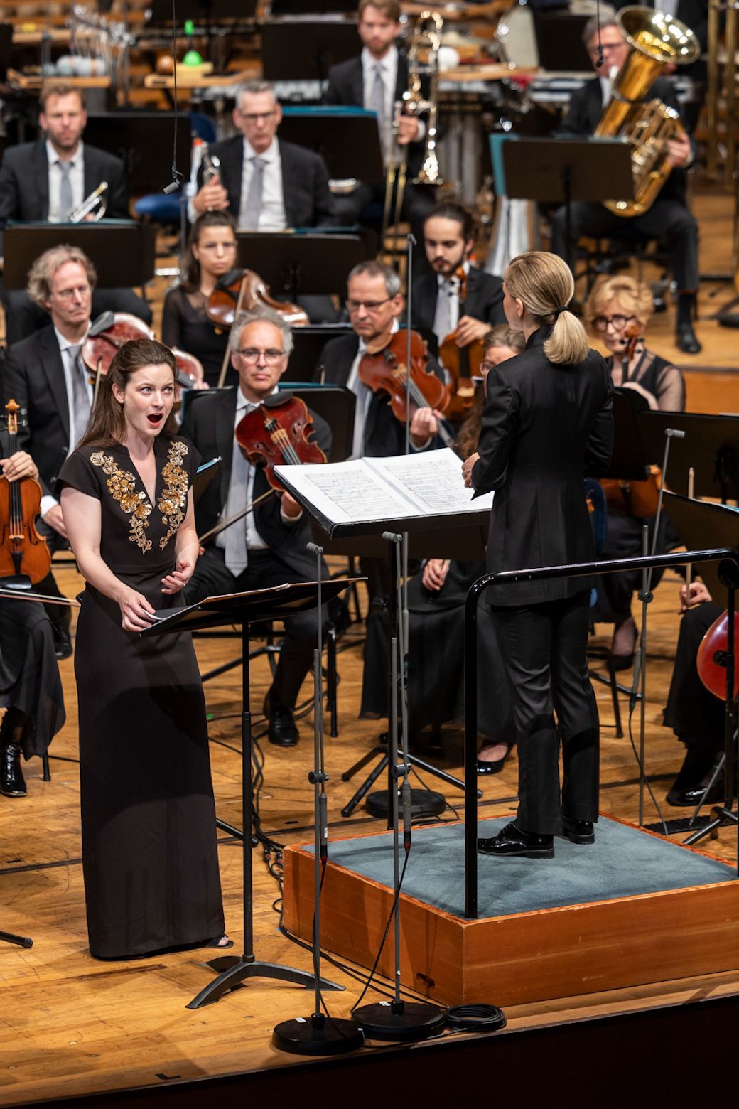 Liv Redpath, Karina Canellakis and the Netherlands Radio Philharmonic Orchestra &copy; Patrick Hürlimann | Lucerne Festival