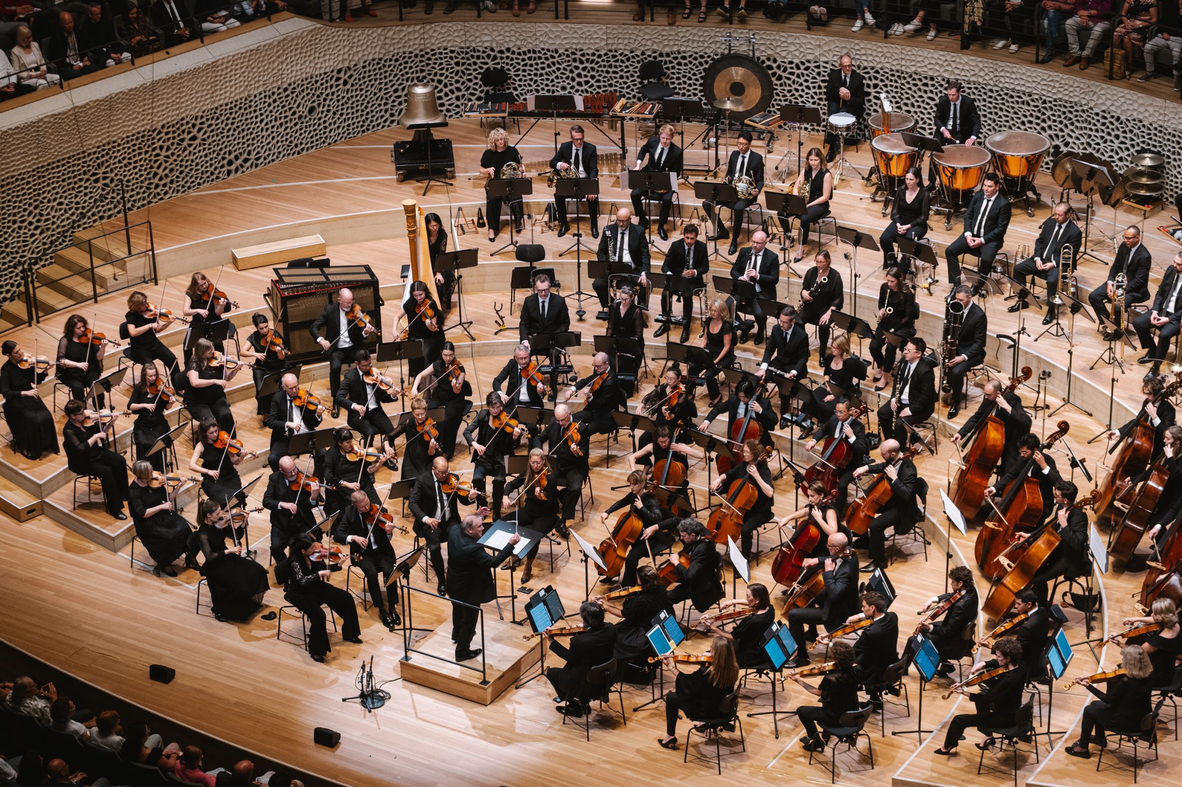 The Melbourne Symphony Orchestra in the Elbphilharmonie © Daniel Dittus