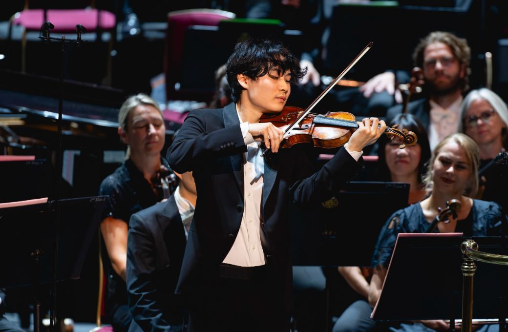 Inmo Yang and the BBC Symphony Orchestra © BBC | Andy Paradise