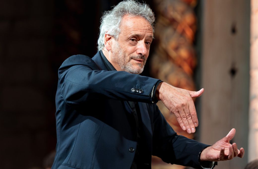 Louis Langrée à la tête de l'Orchestre de l'Opéra de Lyon © Ludivine Ricou