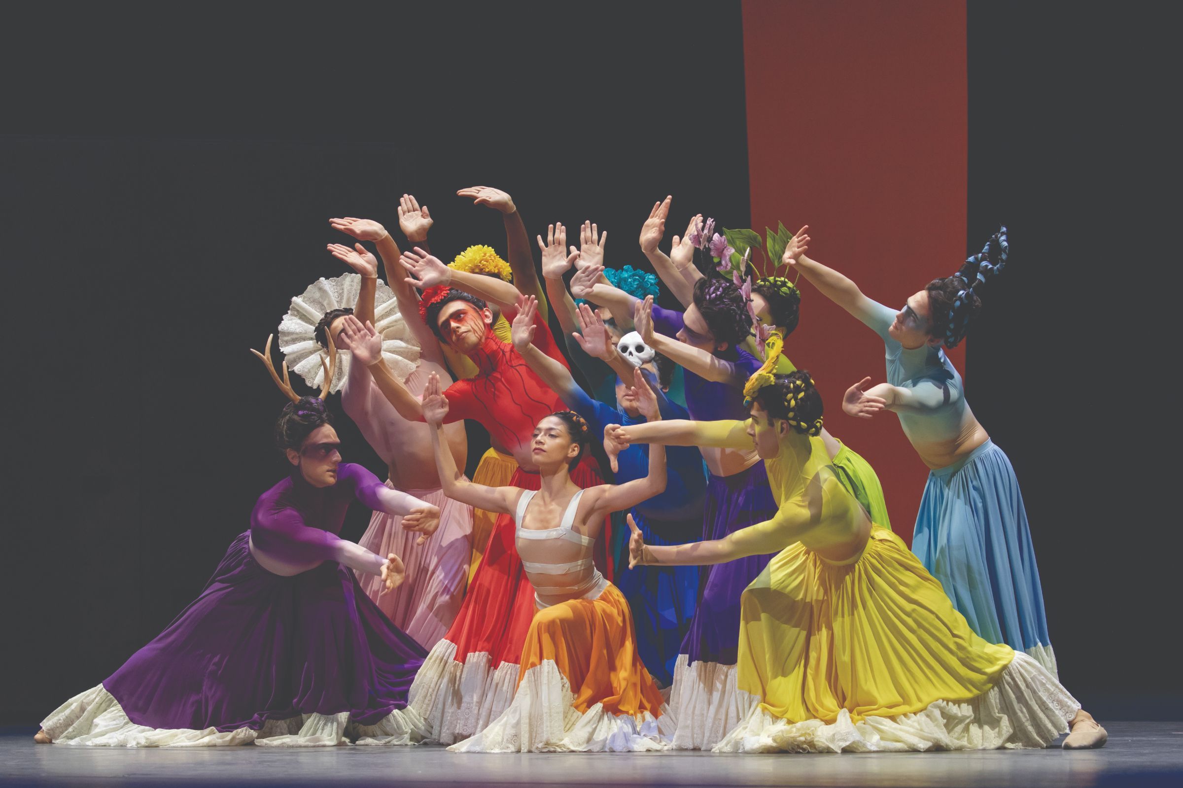 San Francisco Ballet in Annabelle Lopez Ochoa's <i>Broken Wings</i> &copy; Reneff Olson Productions