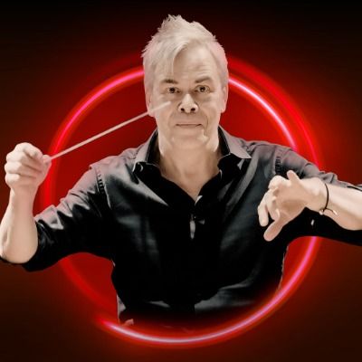 Lintu conducts Shostakovich's Eighth Symphony