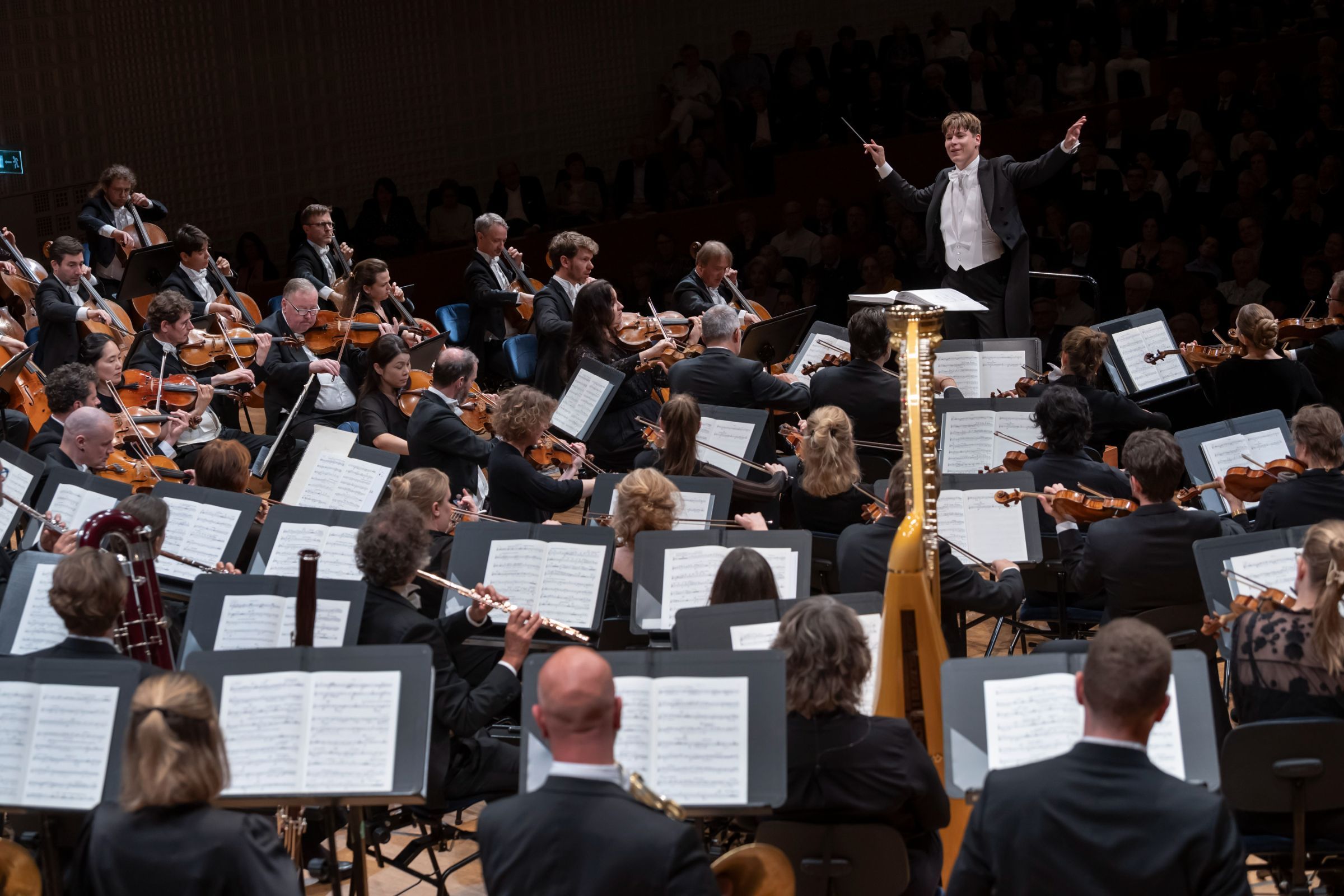Klaus Mäkelä dirigiert das Royal Concertgebouw Orchestra © Priska Ketterer | Lucerne Festival