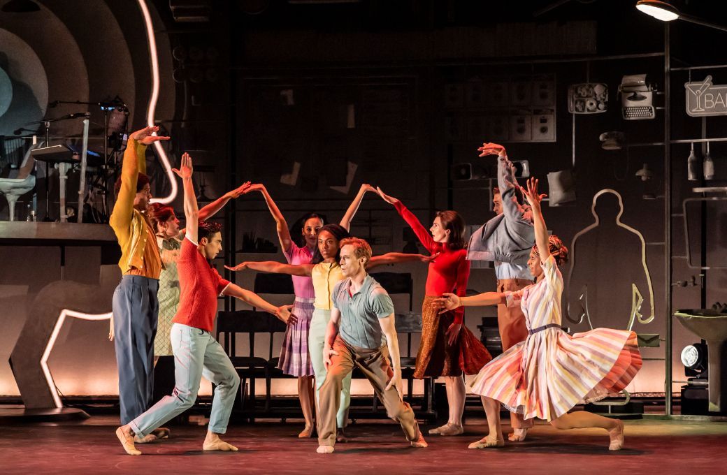 The company in Jonathan Watkins’ <i>A Single Man</i> © 2025 Johan Persson