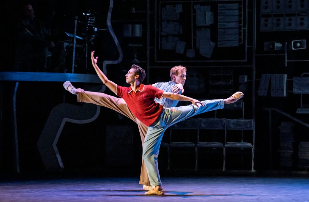 James Hay as Kenny and Ed Watson as George in Jonathan Watkins’ <i>A Single Man</i> © 2025 Johan Persson