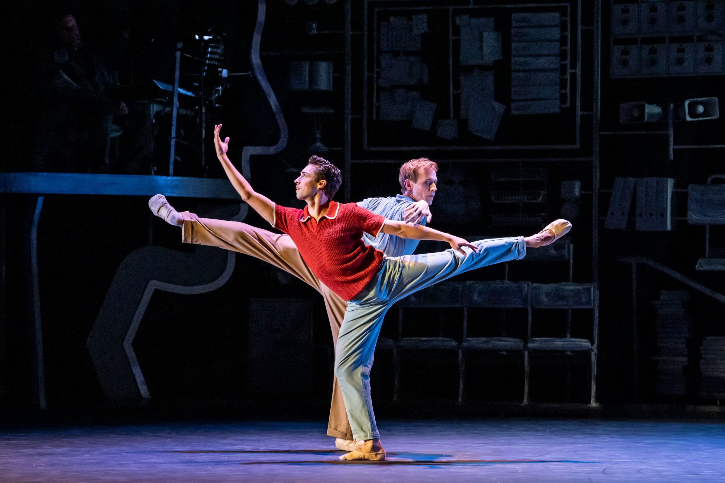 James Hay as Kenny and Ed Watson as George in Jonathan Watkins’ <i>A Single Man</i> © 2025 Johan Persson