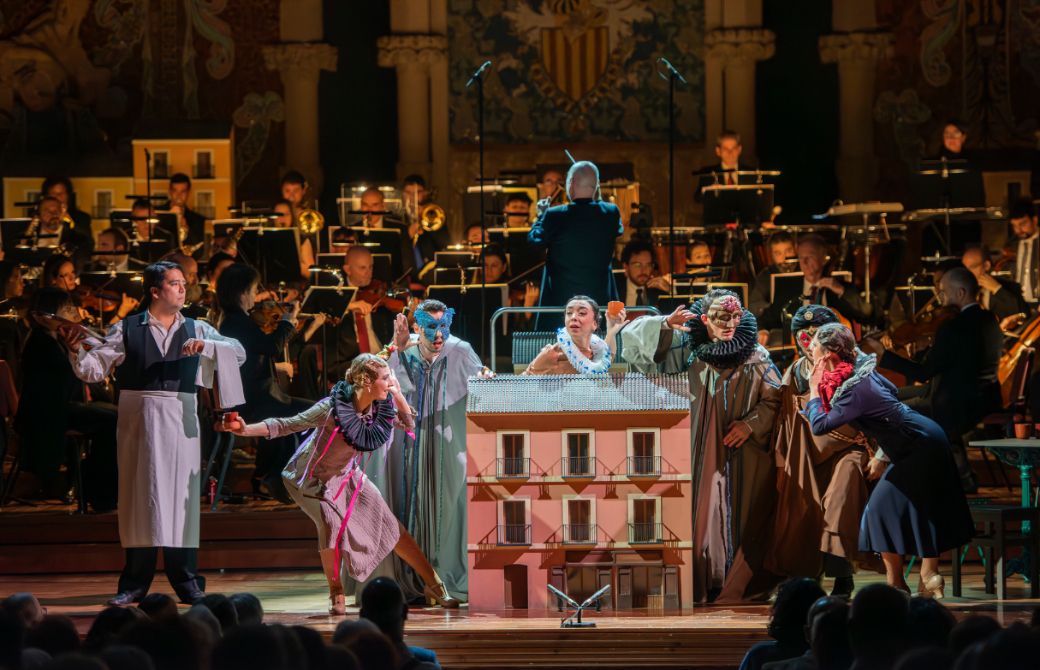 Opera performance at the Palau © Lorenzo Duaso | Fundació Òpera a Catalunya - Orquestra Simfònica del Vallès