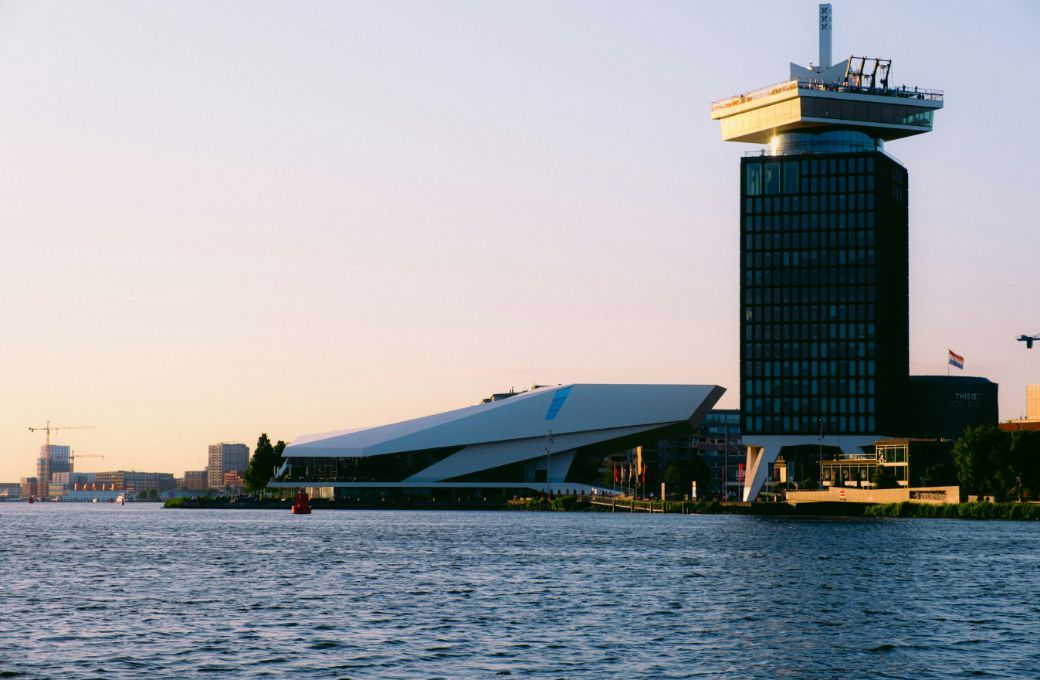 EYE museum and Amsterdam Tower © Mathias Reding | Pexels