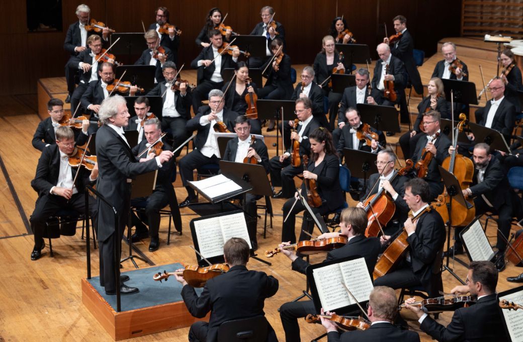 Franz Welser-Möst dirigiert die Wiener Philharmoniker © Manuela Jans | Lucerne Festival