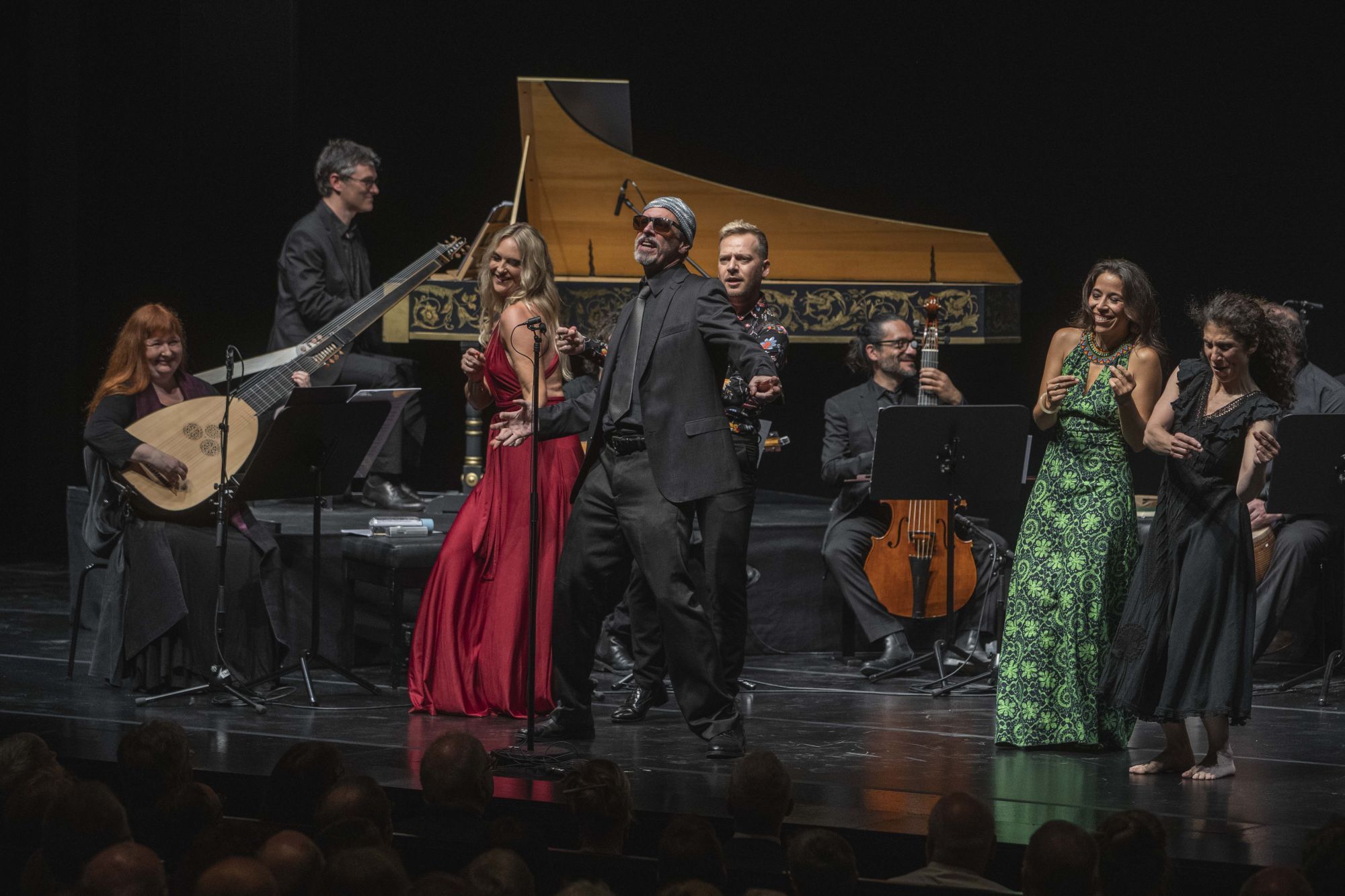 Christina Pluhar and L'Arpeggiata in <i>La Torre de Oro</i> © Marco Borrelli