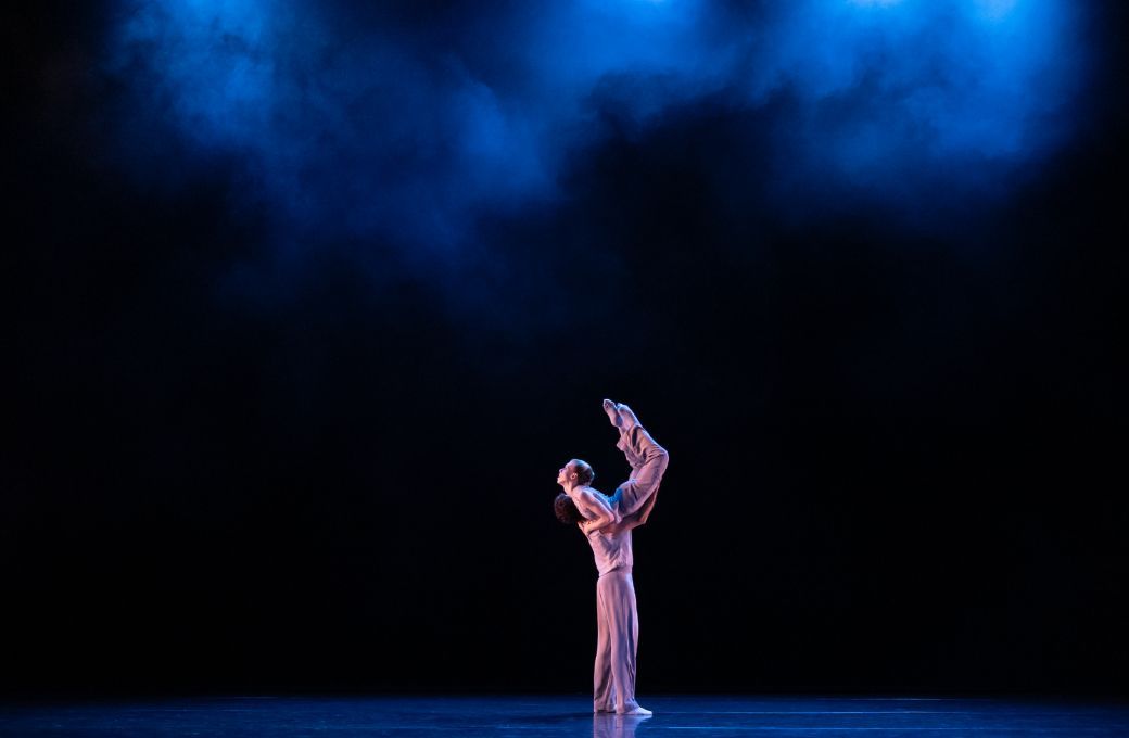 Constance Devernay-Laurence and Alejandro Virelles in Florent Melac's <i>Soft Shore</i> © Photography by ASH