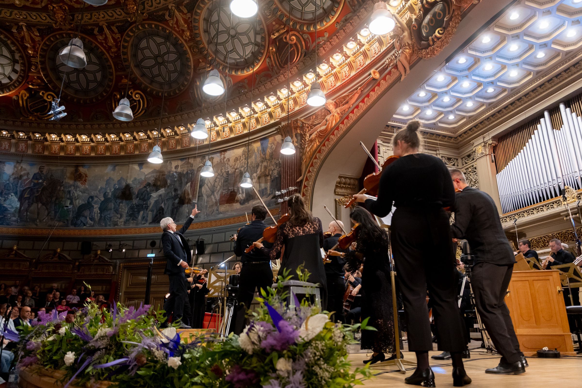 Giovanni Antonini conducts Il Giardino Armonico &copy; Andrei Gîndac
