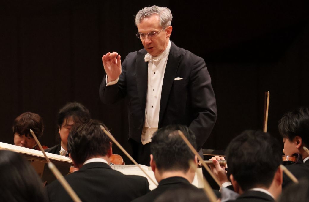 Fabio Luisi conducts the NHK Symphony Orchestra &copy; NHKSO
