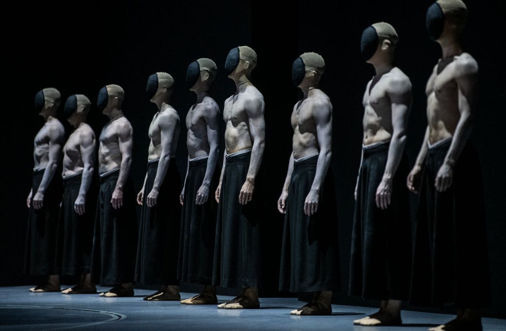 Norwegian National Ballet in Wayne McGregor's <i>Jocasta's Line/Oedipus Rex</i> &copy; Erik Berg