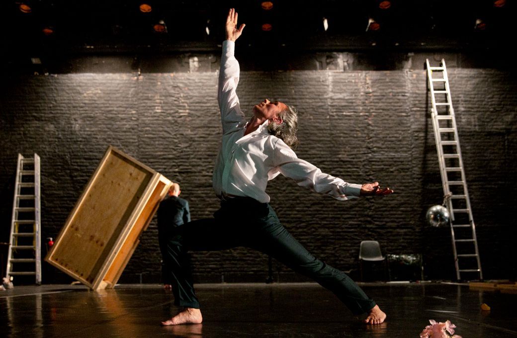 Teaċ Daṁsa, Rachel Poirier in <i>How to be a Dancer in Seventy-two Thousand Easy Lessons</i> © Fiona Morgan