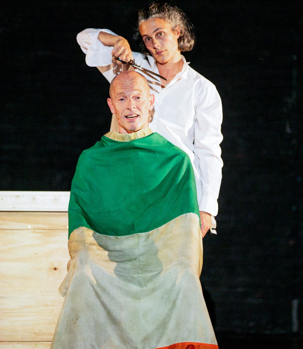 Teaċ Daṁsa in <i>How to be a Dancer in Seventy-two-Thousand Easy Lessons</i> © Fiona Morgan