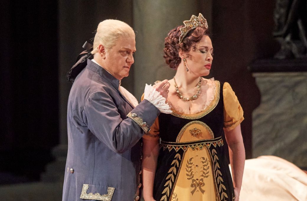 Zweiter Akt an der Wiener Staatsoper: Roberto Frontali (Scarpia) und Elena Stikhina (Floria Tosca) &copy; Wilfried H&ouml;sl | Wiener Staatsoper GmbH