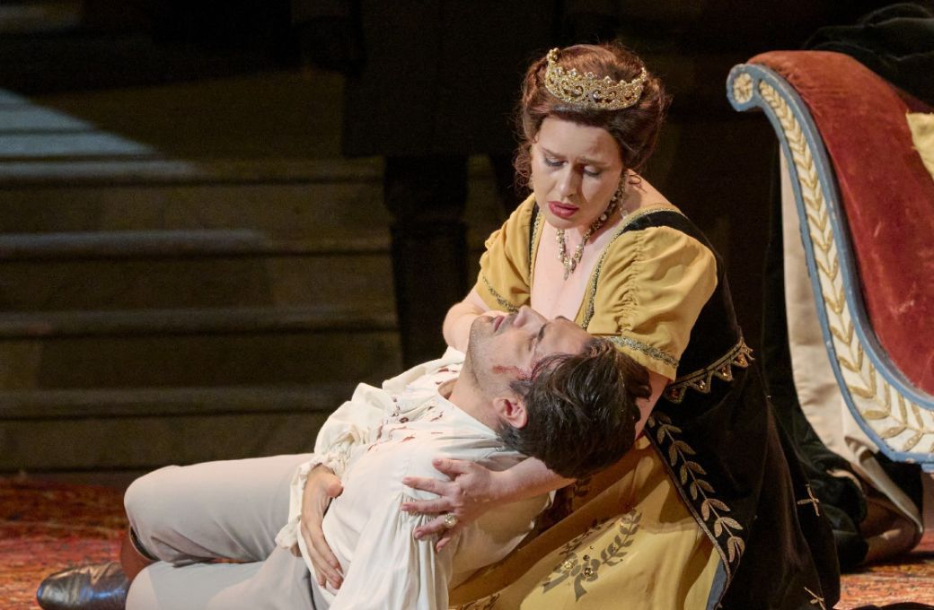 Elena Stikhina (Tosca) and Jonathan Tetelman (Cavaradossi) &copy; Wiener Staatsoper | Michael Pöhn