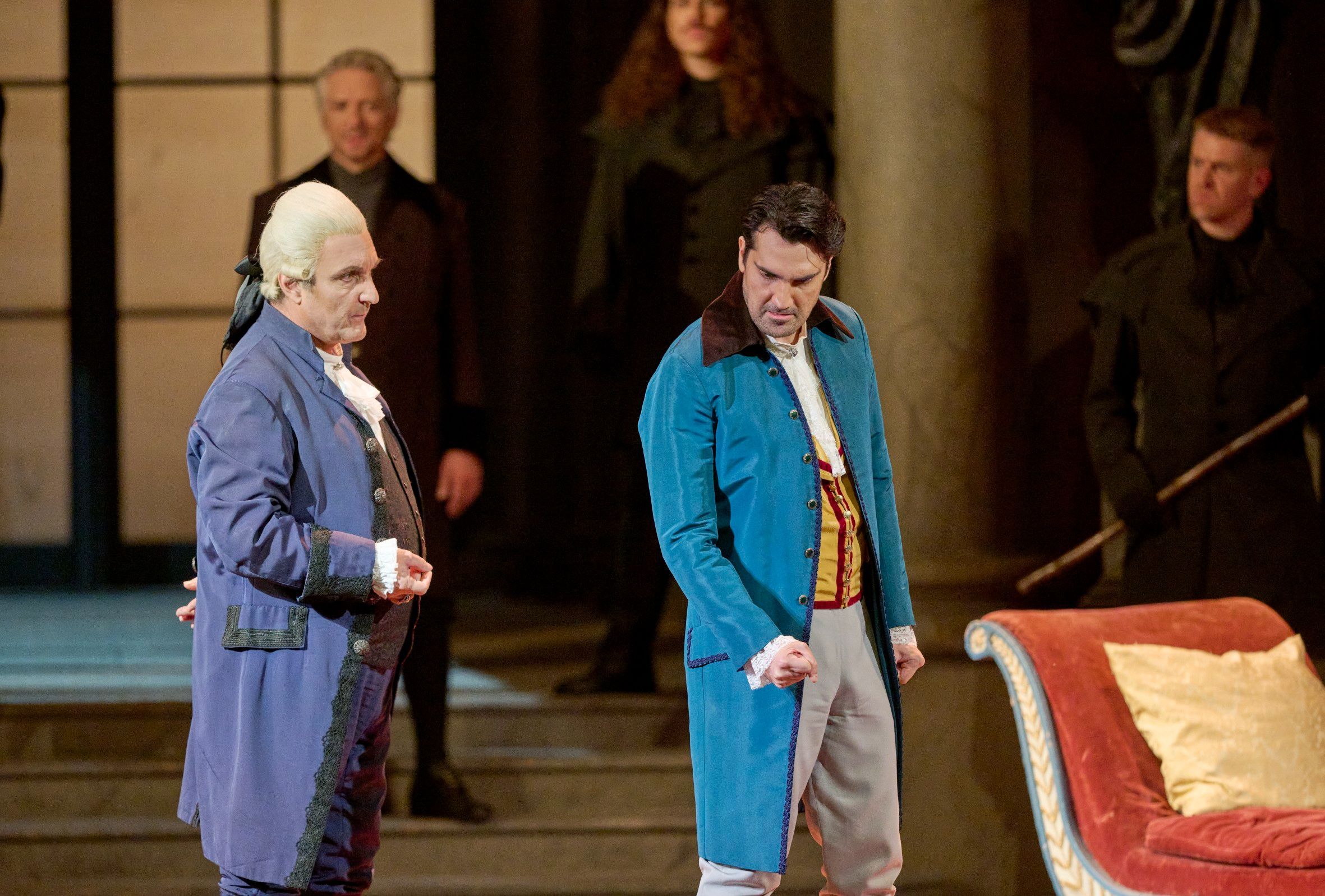 Ludovic Tézier (Scarpia) and Jonathan Tetelman (Cavaradossi) &copy; Wiener Staatsoper | Michael Pöhn