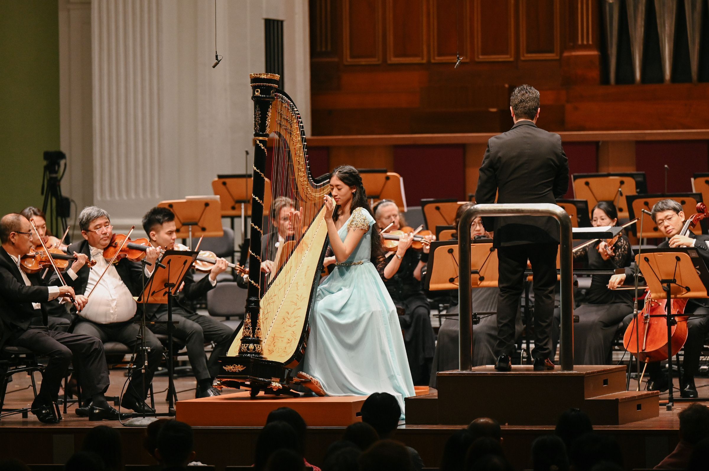 Renee Yadav and the Singapore Symphony Orchestra © Clive Choo | Singapore Symphony Orchestra