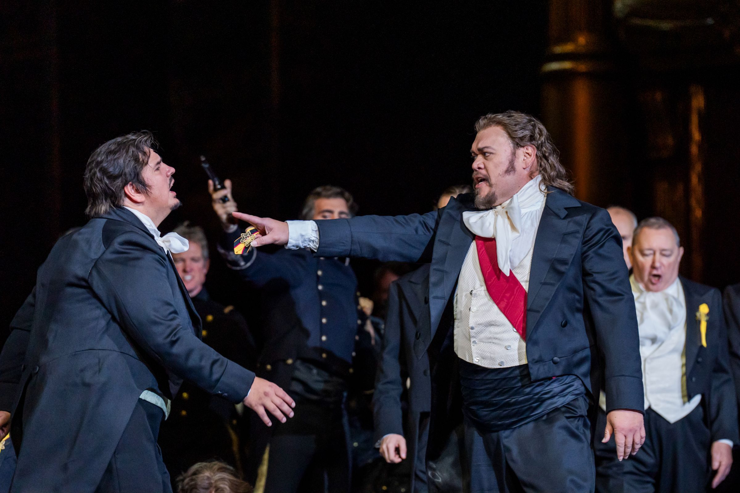 Valentyn Dytiuk (Henri) and Quinn Kelsey (Montfort) &copy; The Royal Opera 2025 | Tristram Kenton